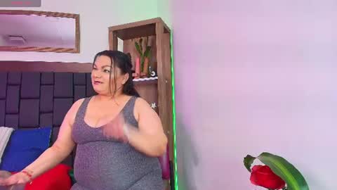 Snapshot of elenna_boobs_ chatting on July 2026 03:37:01 AM elenna_boobs_ online show from July 2026 03:37:01 AM