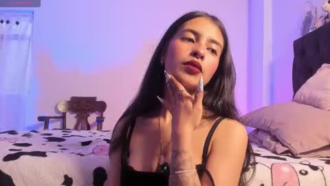 Snapshot of elenna_salvatoree chatting on October 2025 12:09:02 PM Elena online show from October 2025 12:09:02 PM