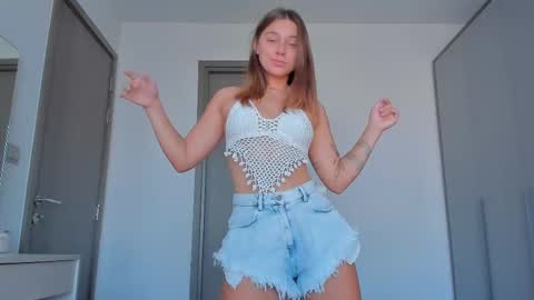 Eleonora online show from February 2025 09:16:01 AM