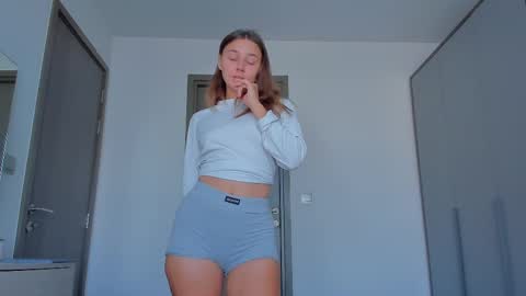 Eleonora online show from February 2025 08:15:02 AM