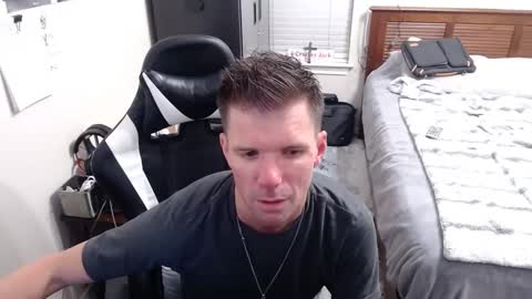 Walker online show from October 2025 01:14:01 AM