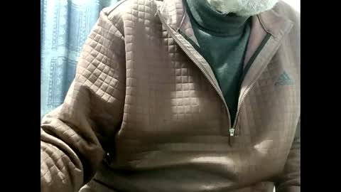 elfyonee online show from December 2024 04:07:02 PM