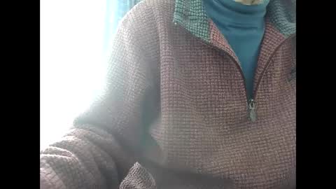 elfyonee online show from February 2025 12:09:02 PM