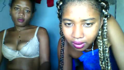 elia011 online show from January 2025 04:57:01 PM