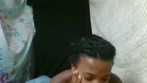 elia011 online show from February 2026 07:51:01 AM