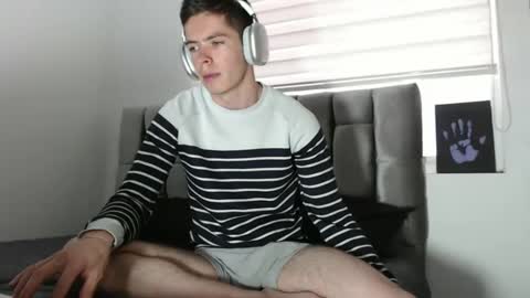 Elian online show from December 2024 10:13:01 PM