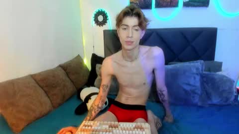 eliann_adam online show from December 2025 09:59:01 AM