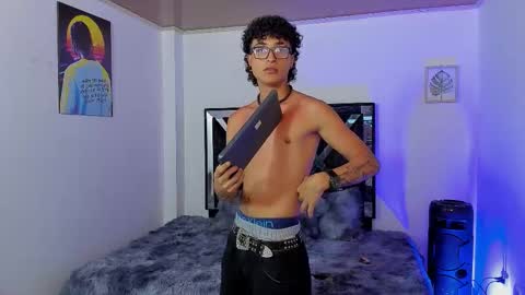 Elias Ferragamo online show from December 2025 02:17:02 AM