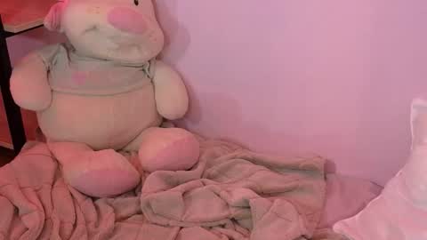 Ellie online show from October 2025 05:43:02 AM