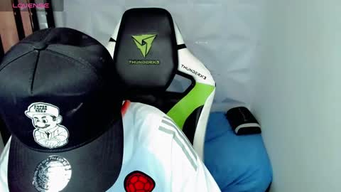 Snapshot of elii_797 chatting on December 2024 01:16:02 PM bby-santy online show from December 2024 01:16:02 PM