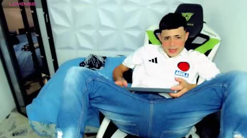 Snapshot of elii_797 chatting on December 2024 04:21:02 PM bby-santy online show from December 2024 04:21:02 PM