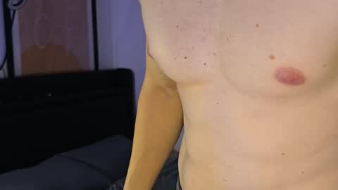 Snapshot of elijah_tall chatting on February 2026 07:29:01 PM elijah_tall online show from February 2026 07:29:01 PM