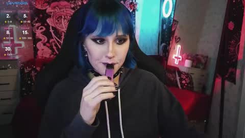 Snapshot of elika_kay chatting on February 2025 09:36:01 PM MORE ME online show from February 2025 09:36:01 PM