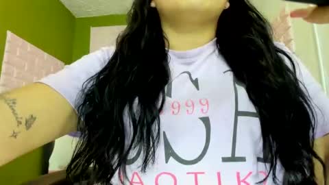 Elina  online show from October 2025 12:17:02 AM