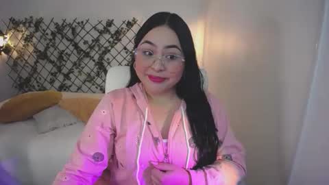 Snapshot of elinaax chatting on February 2026 03:04:02 AM Elina online show from February 2026 03:04:02 AM
