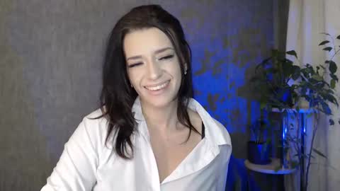 Elina online show from February 2026 11:24:02 PM
