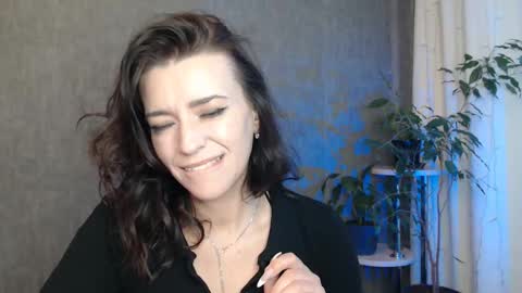 Elina online show from May 2026 01:57:16 AM