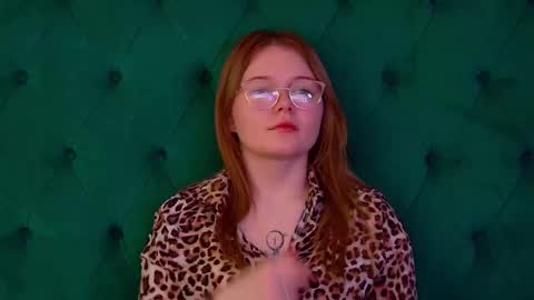 elinavale online show from March 2026 07:15:01 AM