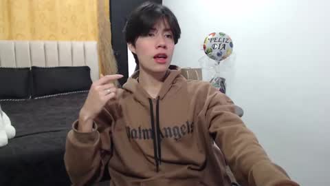 Snapshot of elio_collem chatting on January 2025 02:14:02 PM ELIO online show from January 2025 02:14:02 PM