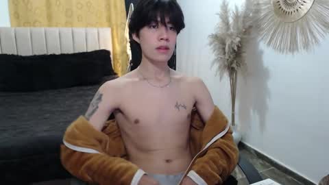 Snapshot of elio_collem chatting on September 2025 01:08:02 AM ELIO online show from September 2025 01:08:02 AM