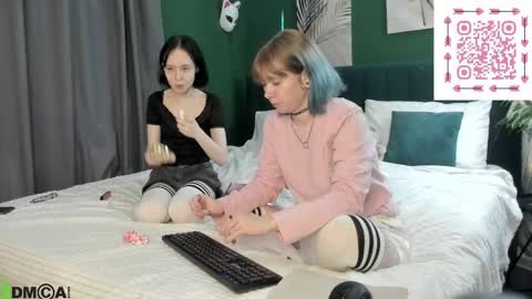 Snapshot of elira_vane chatting on May 2026 03:24:02 AM Elira Vane online show from May 2026 03:24:02 AM