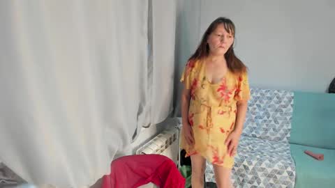 Elis online show from November 2025 02:12:01 AM