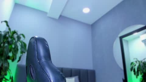 Elisa online show from January 2025 12:06:02 AM