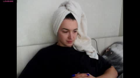 elisa_dove208 online show from December 2025 06:12:02 AM