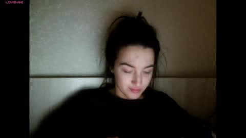 elisa_dove208 online show from December 2025 05:30:01 PM