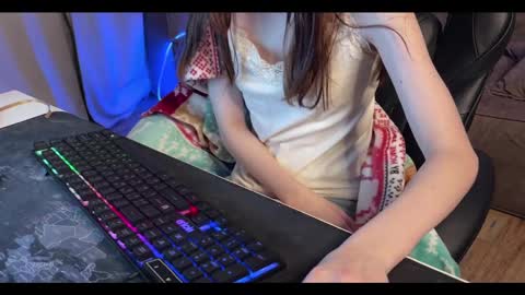 Snapshot of elisa_north chatting on January 2025 02:30:02 PM Elisa North online show from January 2025 02:30:02 PM