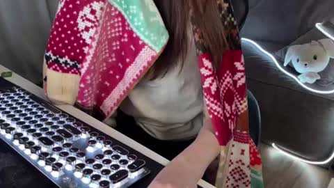 Snapshot of elisa_north chatting on February 2025 05:21:02 AM Elisa North online show from February 2025 05:21:02 AM