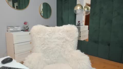 Maria online show from October 2025 05:22:01 AM