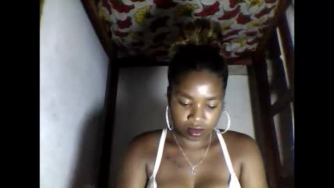 Snapshot of elisabeth2525 chatting on October 2025 06:51:02 PM elisabeth2525 online show from October 2025 06:51:02 PM