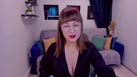 Elisabeth online show from December 2024 04:58:01 PM