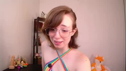 Snapshot of elise_nyx chatting on June 2026 12:11:01 PM elise_nyx online show from June 2026 12:11:01 PM