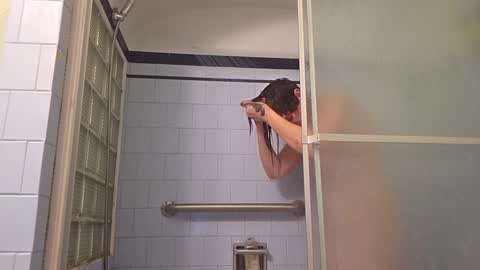 Snapshot of elisehipele chatting on September 2025 10:06:01 AM elisehipele online show from September 2025 10:06:01 AM