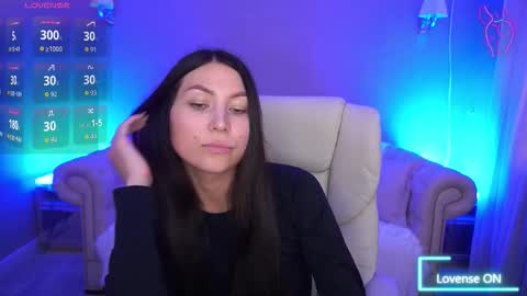 elisevelour online show from October 2025 01:57:02 PM