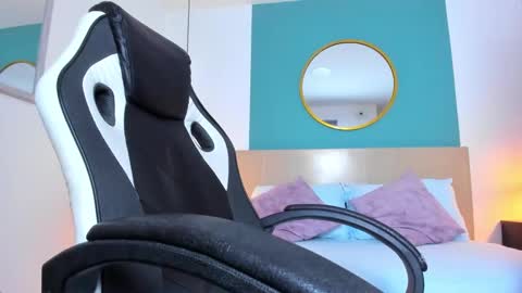 E L I S S A online show from February 2025 02:14:01 AM