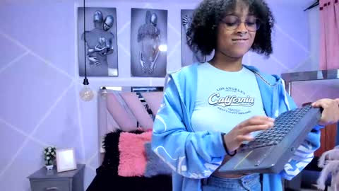 elit noa online show from February 2025 08:17:02 PM