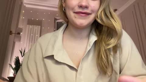 Stephanie online show from February 2026 07:36:01 PM