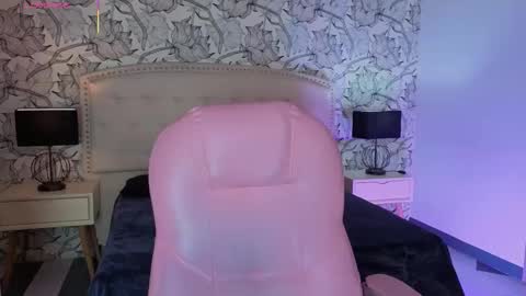 Eliza online show from February 2026 07:21:02 PM