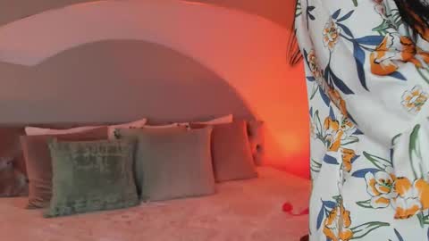 Eli online show from October 2025 08:05:01 PM