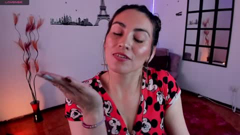 Snapshot of elizabeth_taylor_b chatting on January 2025 07:54:01 PM Elizabeth online show from January 2025 07:54:01 PM