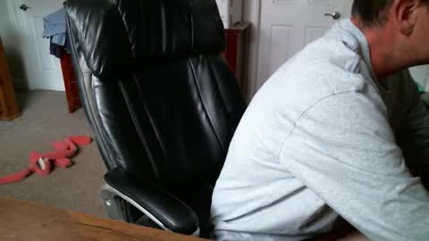 Elk online show from November 2025 04:11:02 PM