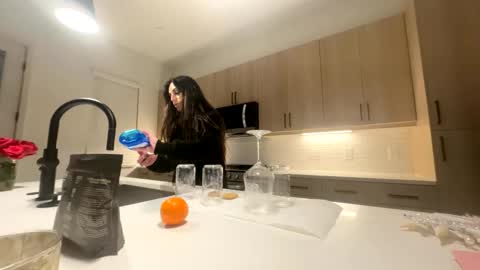 ella_ella_ella_ay online show from January 2026 01:20:01 AM