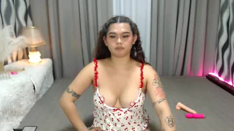 HI ITS ME ELLA online show from March 2026 01:06:02 PM