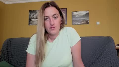 Snapshot of ella_max_live chatting on September 2025 05:41:01 AM Ella Max online show from September 2025 05:41:01 AM