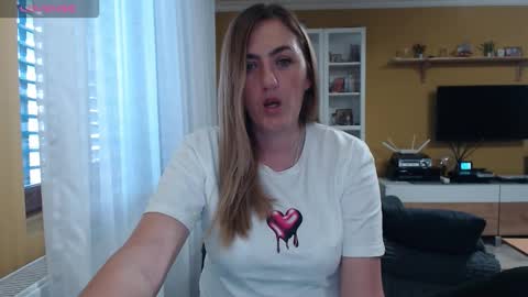 Snapshot of ella_max_live chatting on October 2025 05:49:02 AM Ella Max online show from October 2025 05:49:02 AM