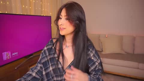 Snapshot of ella_owen chatting on February 2025 02:48:01 PM ELLA OWEN online show from February 2025 02:48:01 PM