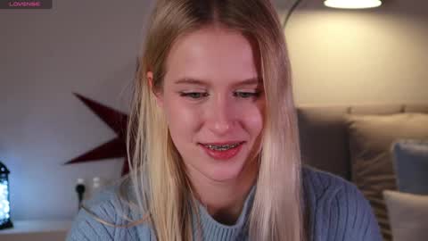 Ella online show from December 2024 12:09:01 AM